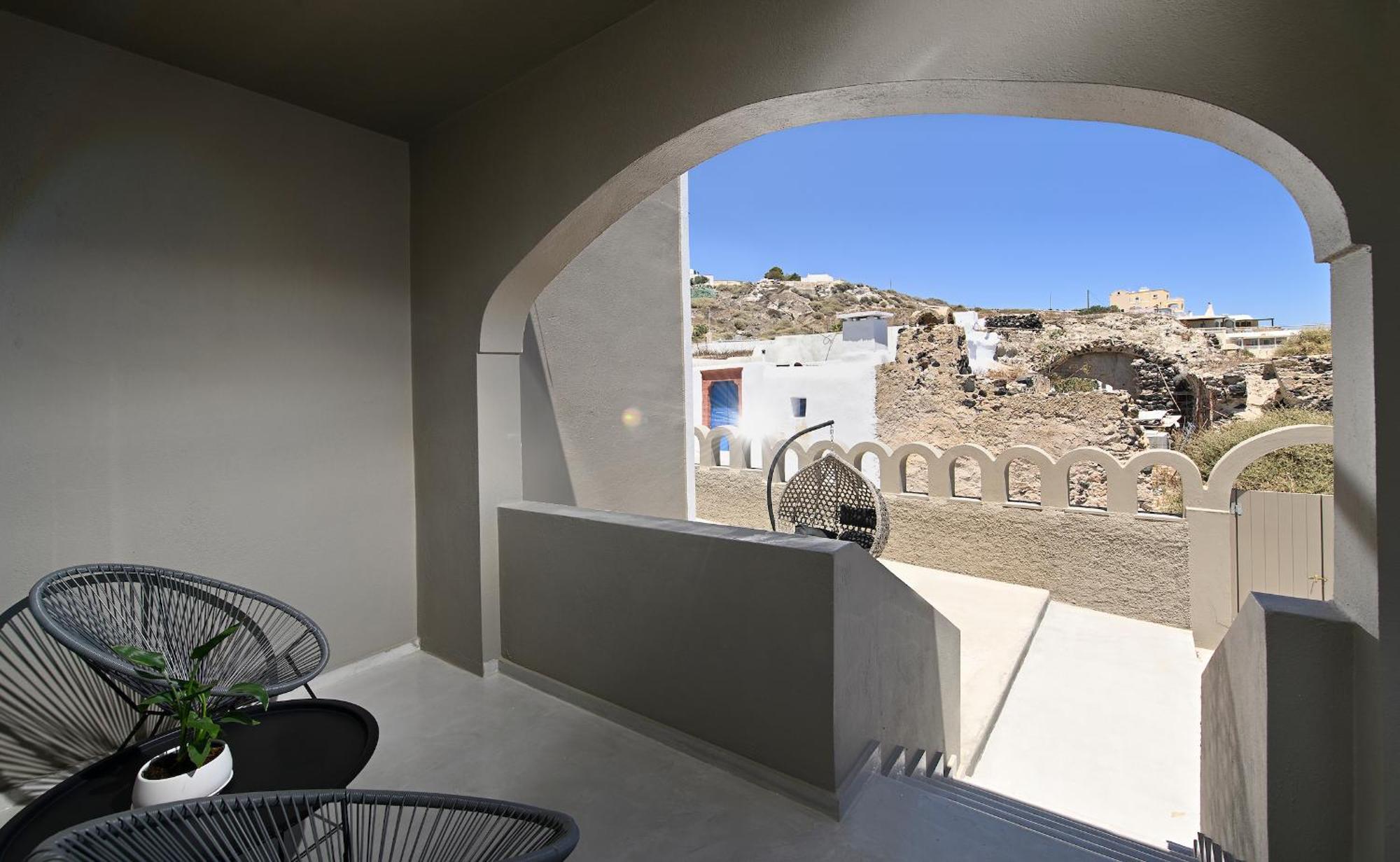 Altura Residences With Outdoor Hot Tubs By K&k * Éxo Goniá